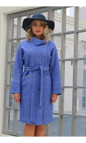 Голубое женское пальто